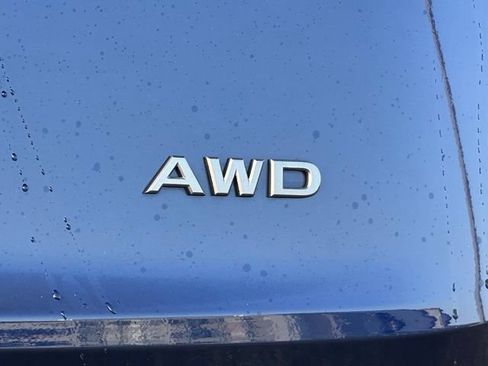 Used 2025 Nissan Rogue SV AWD/4WD image 13
