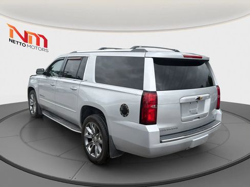 Used 2016 Chevrolet Suburban LTZ RWD image 3