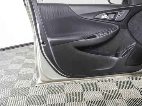 Used 2016 Chevrolet Malibu LT image 31