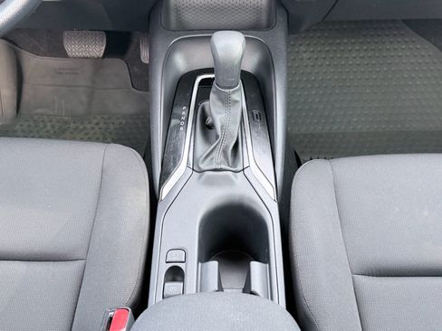 Used 2025 Toyota Corolla LE FWD image 17