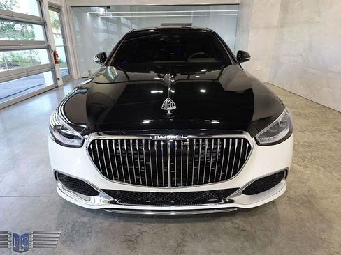 Used 2021 Mercedes-Benz Maybach S 580 4MATIC image 7