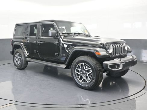 New 2026 Jeep Wrangler Sahara image 8