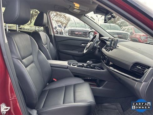 Used 2024 Nissan Rogue SL image 31