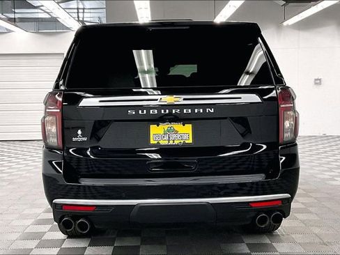 Used 2024 Chevrolet Suburban High Country image 5