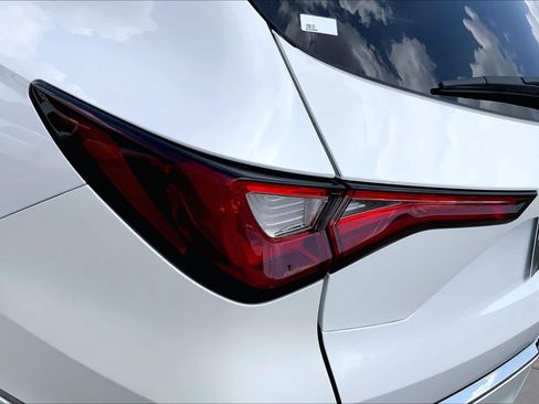 Used 2022 Acura MDX SH-AWD w/ Technology Package image 28