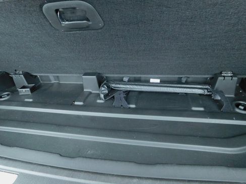 Used 2023 Chevrolet Tahoe High Country image 15