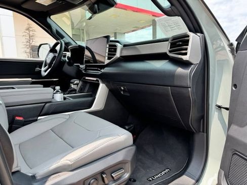 Used 2026 Toyota Tundra Limited AWD/4WD image 37