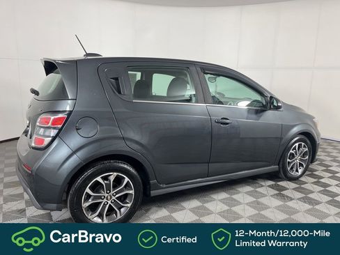 Certified 2017 Chevrolet Sonic LT FWD image 4