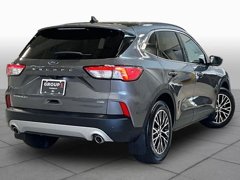 Used 2022 Ford Escape Titanium FWD image 13