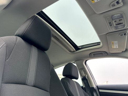 Used 2019 Honda Civic EX image 15