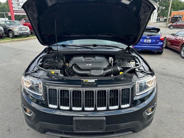 Used 2015 Jeep Grand Cherokee Laredo w/ Quick Order Package 23E AWD/4WD image 24
