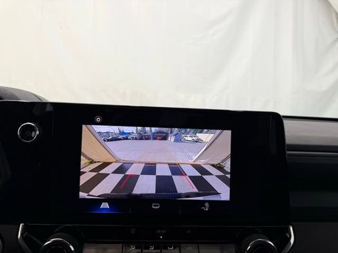 Used 2024 Chevrolet Colorado W/T image 31