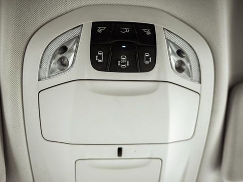 Used 2024 Chrysler Pacifica Touring-L image 22
