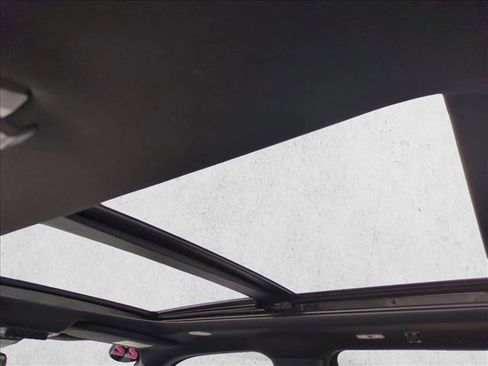 Used 2022 Ford F150 Raptor w/ Equipment Group 801A High image 19