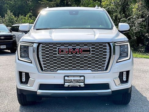 Used 2023 GMC Yukon XL Denali w/ Max Trailering Package AWD/4WD image 2