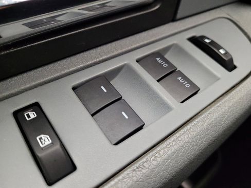 Used 2012 Ford F150 XLT w/ XLT Convenience Pkg image 27