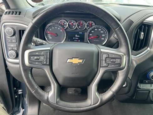 Used 2021 Chevrolet Silverado 1500 LT image 41