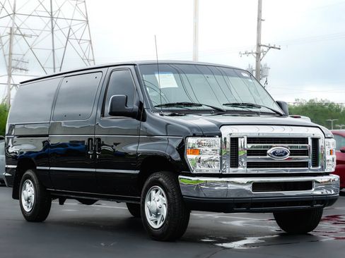 Used 2014 Ford E-150 and Econoline 150 w/ Power Group RWD image 1