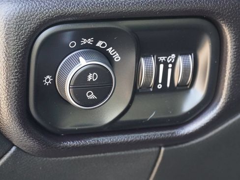 Used 2023 RAM 3500 Laramie AWD/4WD image 22