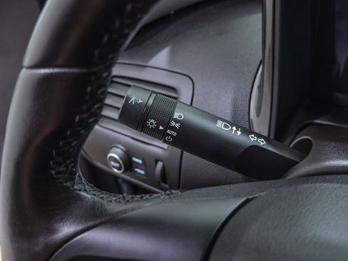 Used 2012 Chevrolet Volt Premium w/ Premium Trim Package FWD image 26