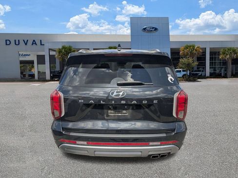 Used 2023 Hyundai Palisade SEL FWD image 5
