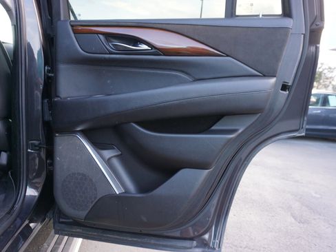 Used 2017 Cadillac Escalade Premium Luxury image 13