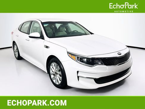 Used 2018 Kia Optima LX w/ 17" Alloy Wheels Package image 1