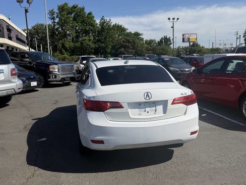 Used 2015 Acura ILX w/ Technology Package FWD image 9