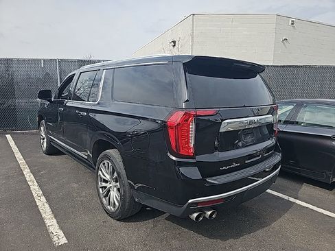 Used 2022 GMC Yukon XL Denali w/ Denali Ultimate Package image 5