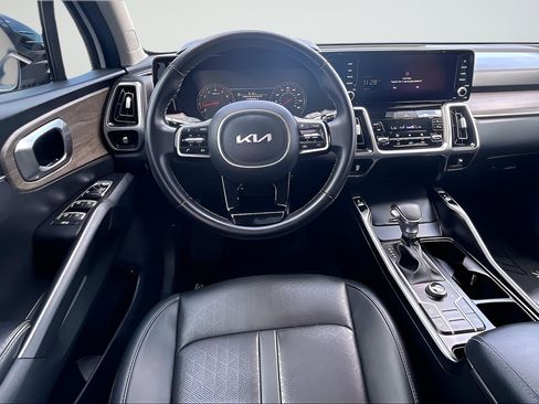 Used 2022 Kia Sorento S AWD/4WD image 8