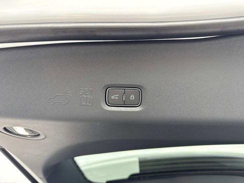 New 2025 Lincoln Navigator Reserve image 14