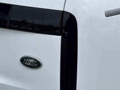 Used 2023 Land Rover Range Rover SE image 34
