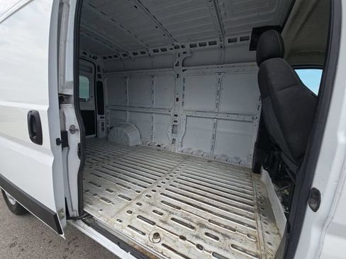 Used 2023 RAM ProMaster 2500 FWD image 24
