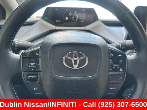 Used 2025 Toyota Prius LE FWD image 34