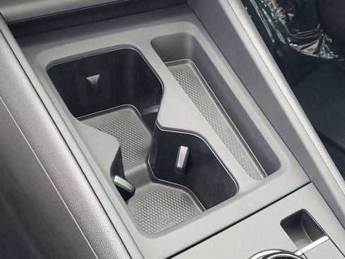 New 2026 Volkswagen Tiguan SE R-Line FWD image 26