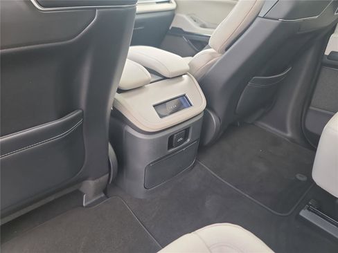 New 2026 Lincoln Navigator Reserve image 17