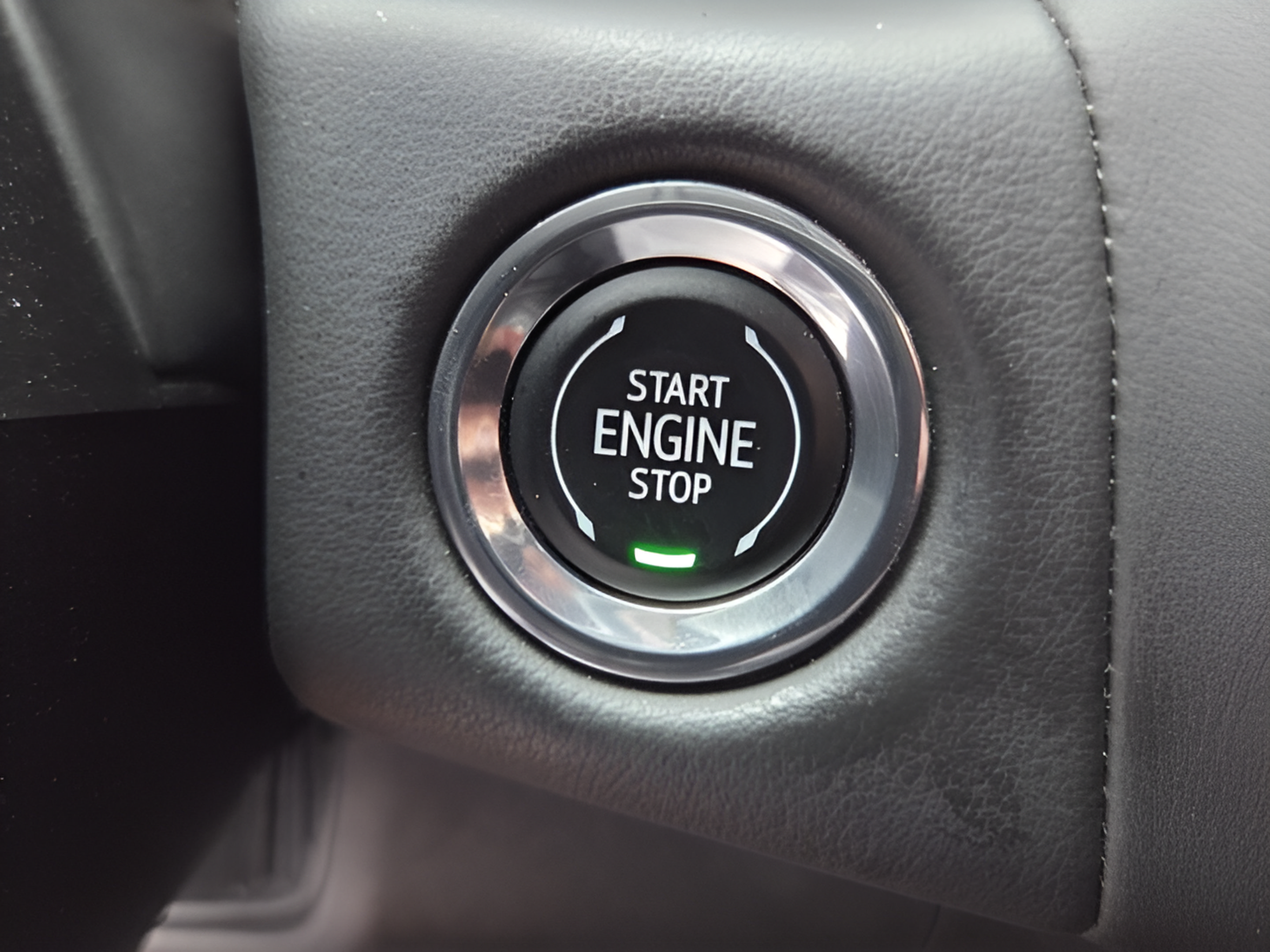 Used 2023 Chevrolet Suburban RST w/ Luxury Package RWD image 23