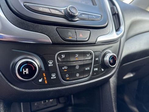 Used 2024 Chevrolet Equinox LT image 5