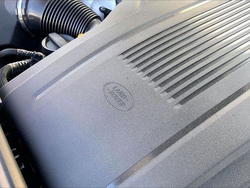 New 2026 Land Rover Range Rover SE image 17