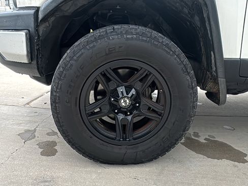 Used 2012 Toyota FJ Cruiser 2WD w/ Convenience Pkg image 28