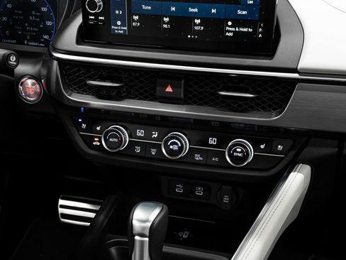 New 2025 Acura ADX A-Spec image 16