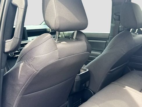 Used 2025 Toyota Tacoma SR AWD/4WD image 18