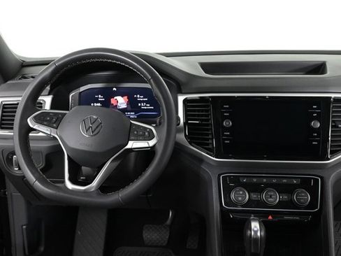 Certified 2023 Volkswagen Atlas Cross Sport SEL image 3