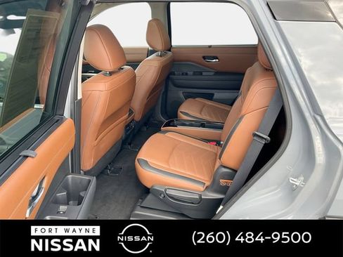 Certified 2023 Nissan Pathfinder Platinum AWD/4WD image 15