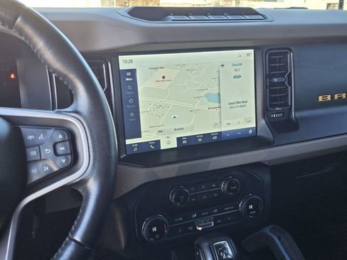 Used 2021 Ford Bronco Wildtrak image 9