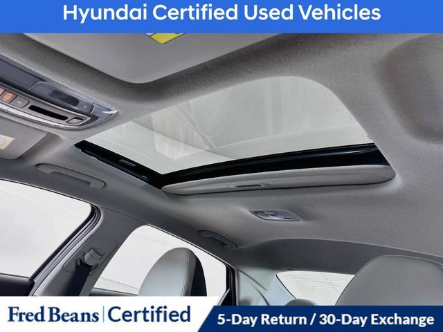 Certified 2026 Hyundai Elantra Limited FWD image 5