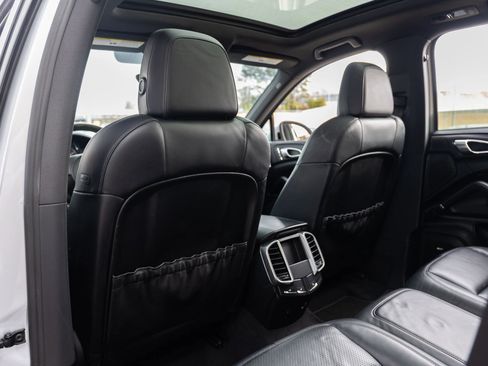 Used 2011 Porsche Cayenne Sport Utility 4D image 30