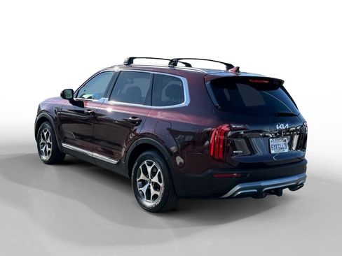 Used 2022 Kia Telluride EX w/ Towing Package image 3