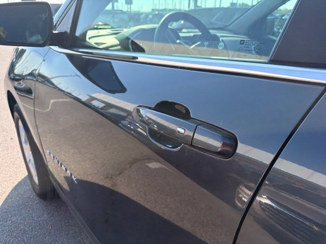 Used 2022 Chevrolet Equinox LT FWD image 14