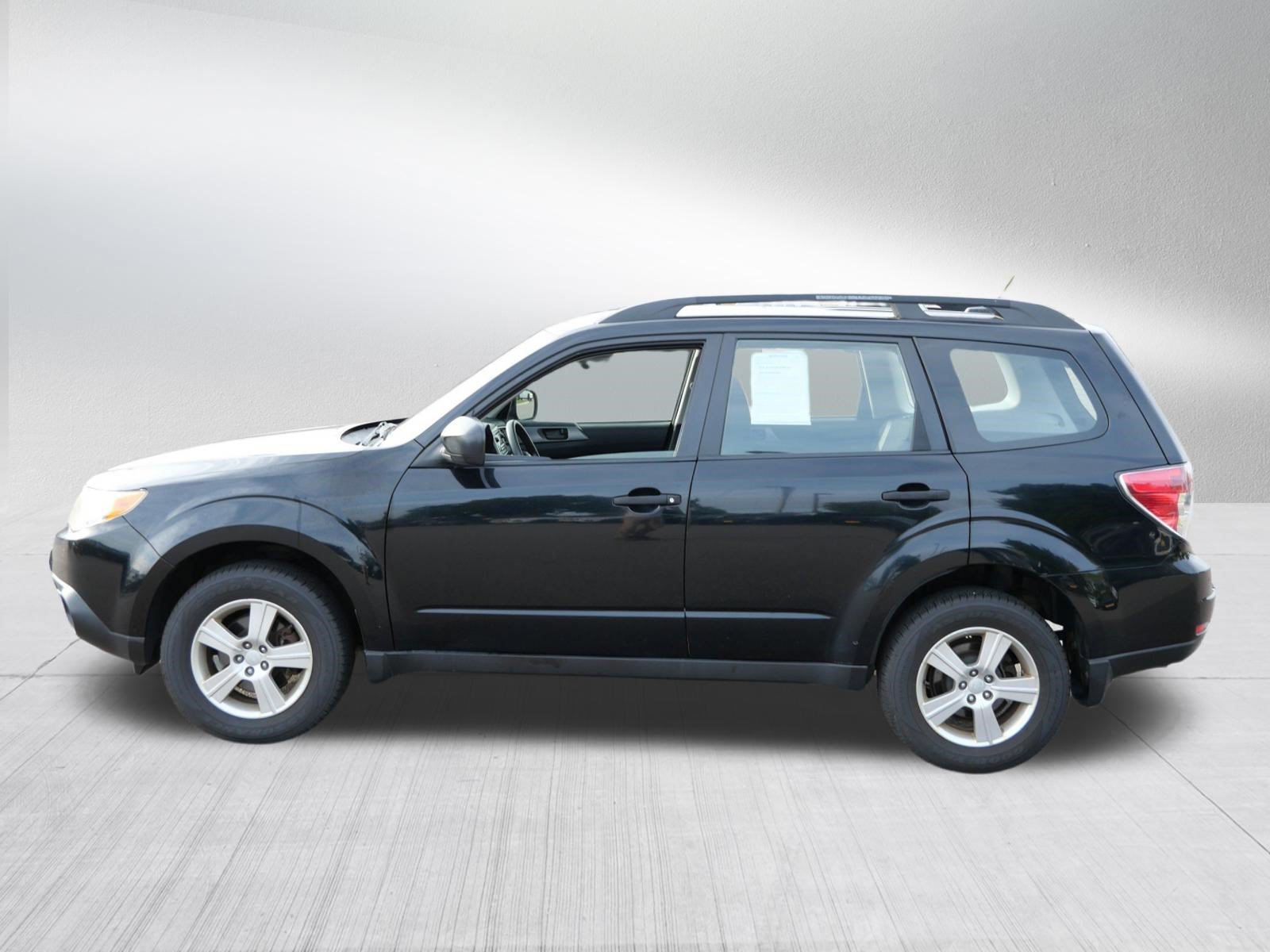 Used 2013 Subaru Forester 2.5X AWD/4WD image 4